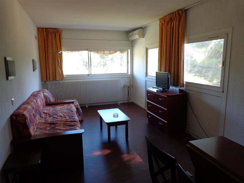 Le Domaine Des Oliviers Apartment Saint-Cyr-sur-Mer Phòng bức ảnh