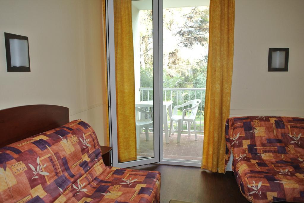 Le Domaine Des Oliviers Apartment Saint-Cyr-sur-Mer Phòng bức ảnh